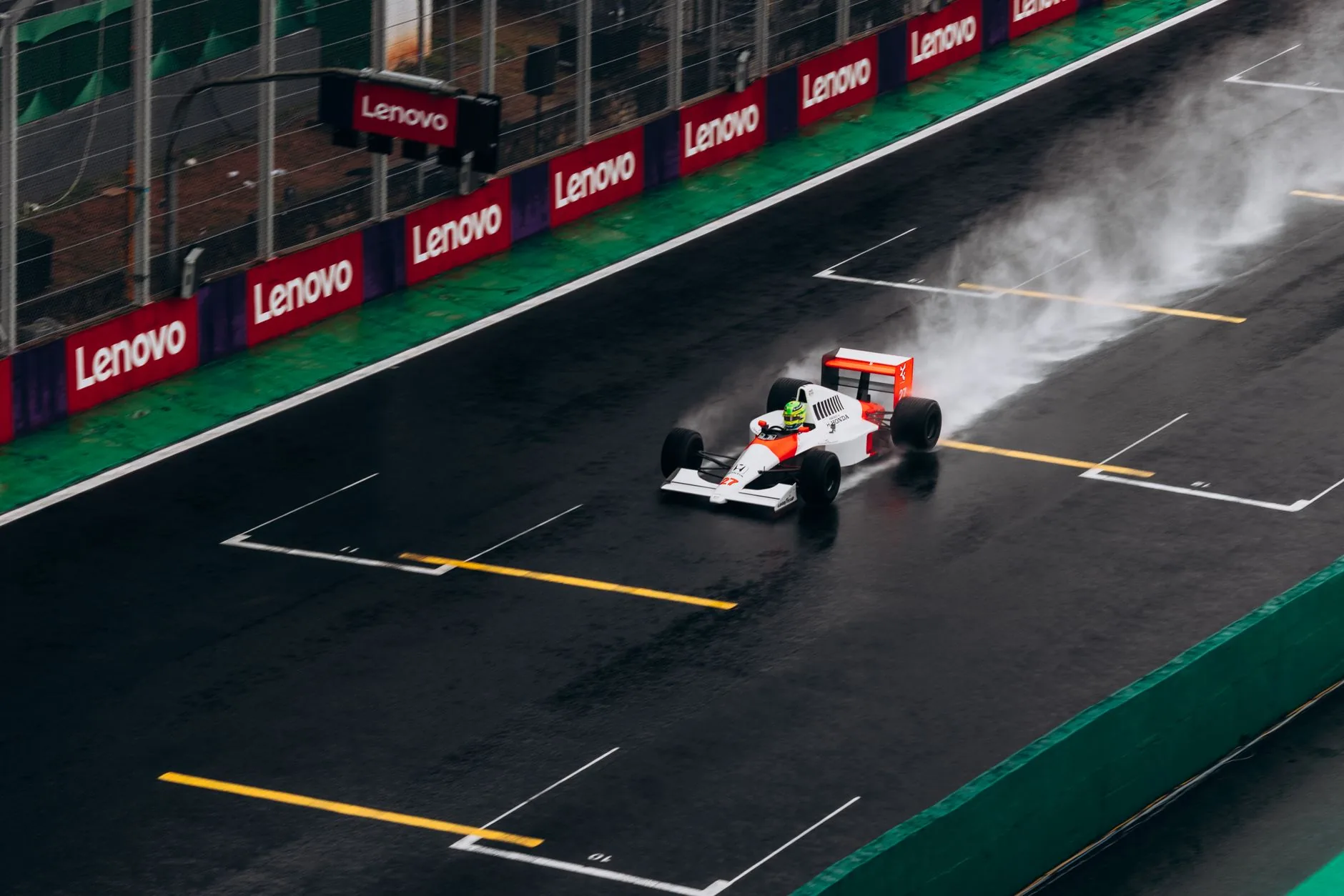 Lewis Hamilton elogia post de Neymar com seu mantra: 'É incrível'