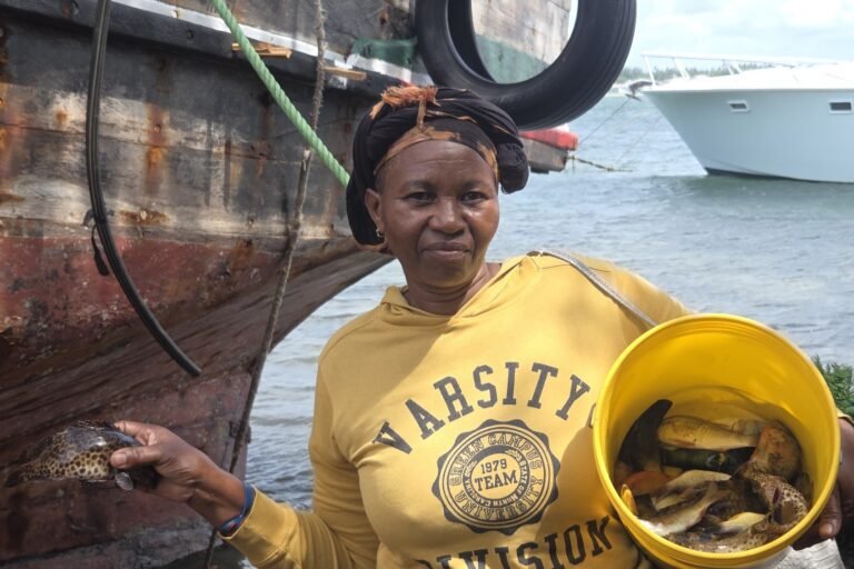 Pescadores de Mida Creek enfrentam mudanças no oceano com esperança