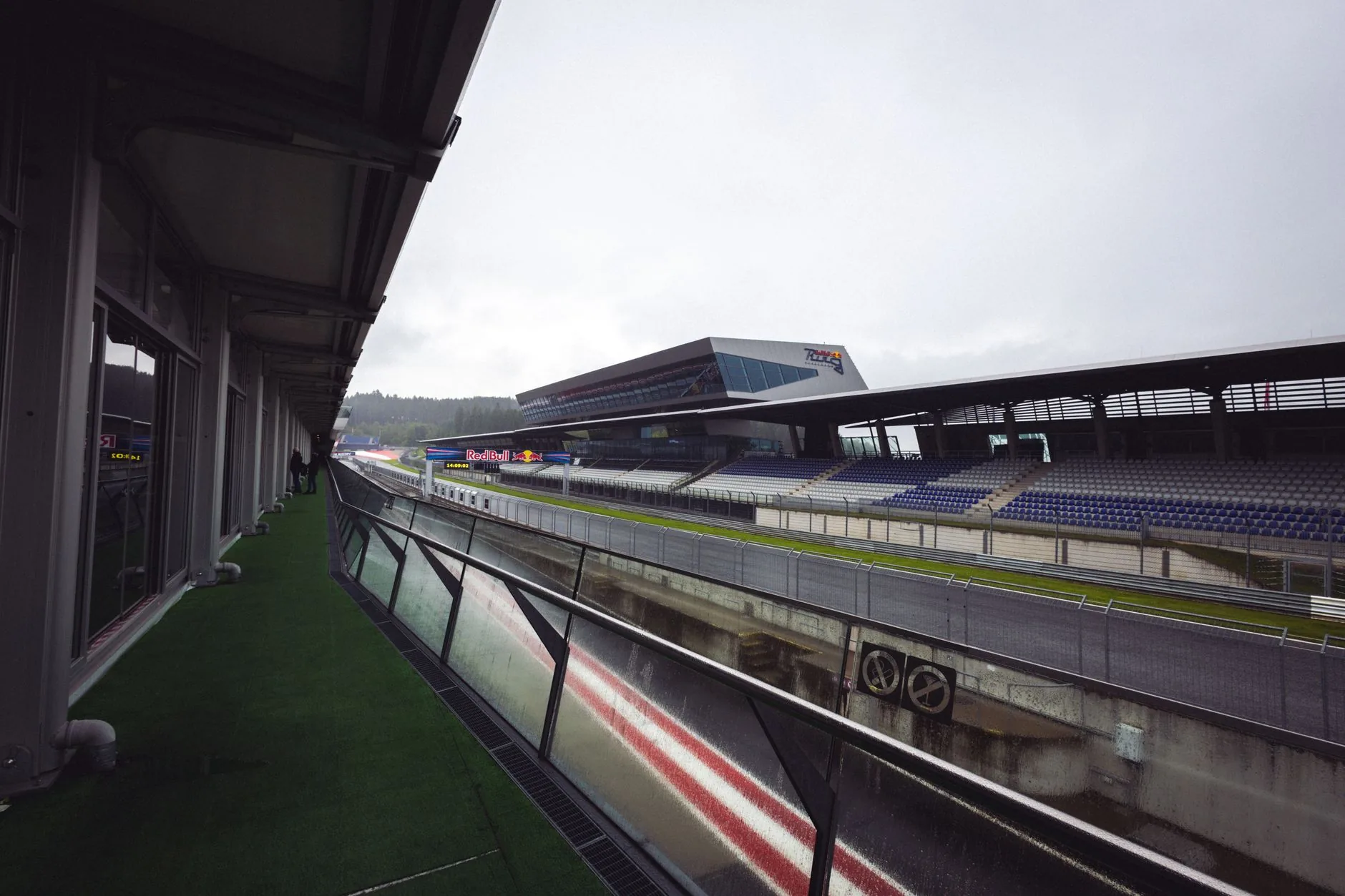 George Russell surpreende e conquista pole position no GP da Áustria