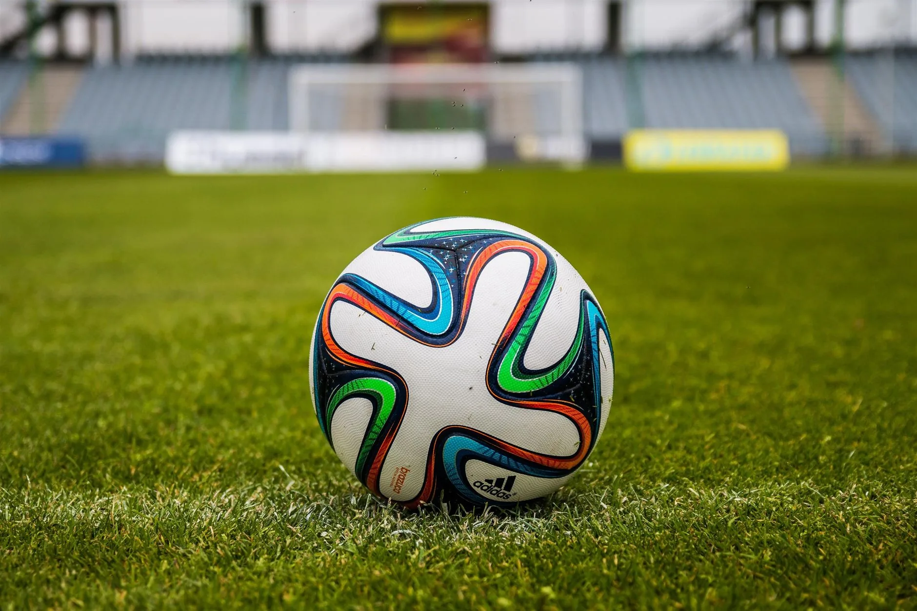 Fifa autoriza bandeiras LGBTQIA+ em jogo entre Irã e Egito na Copa do Mundo