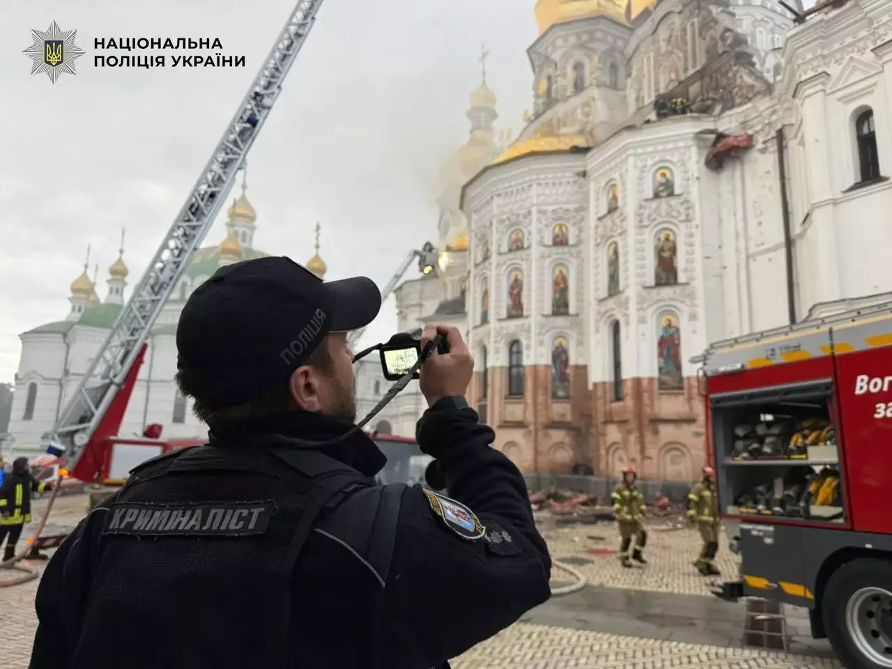 Contas pró-Rússia disseminam informações falsas sobre incêndio na catedral de Kyiv