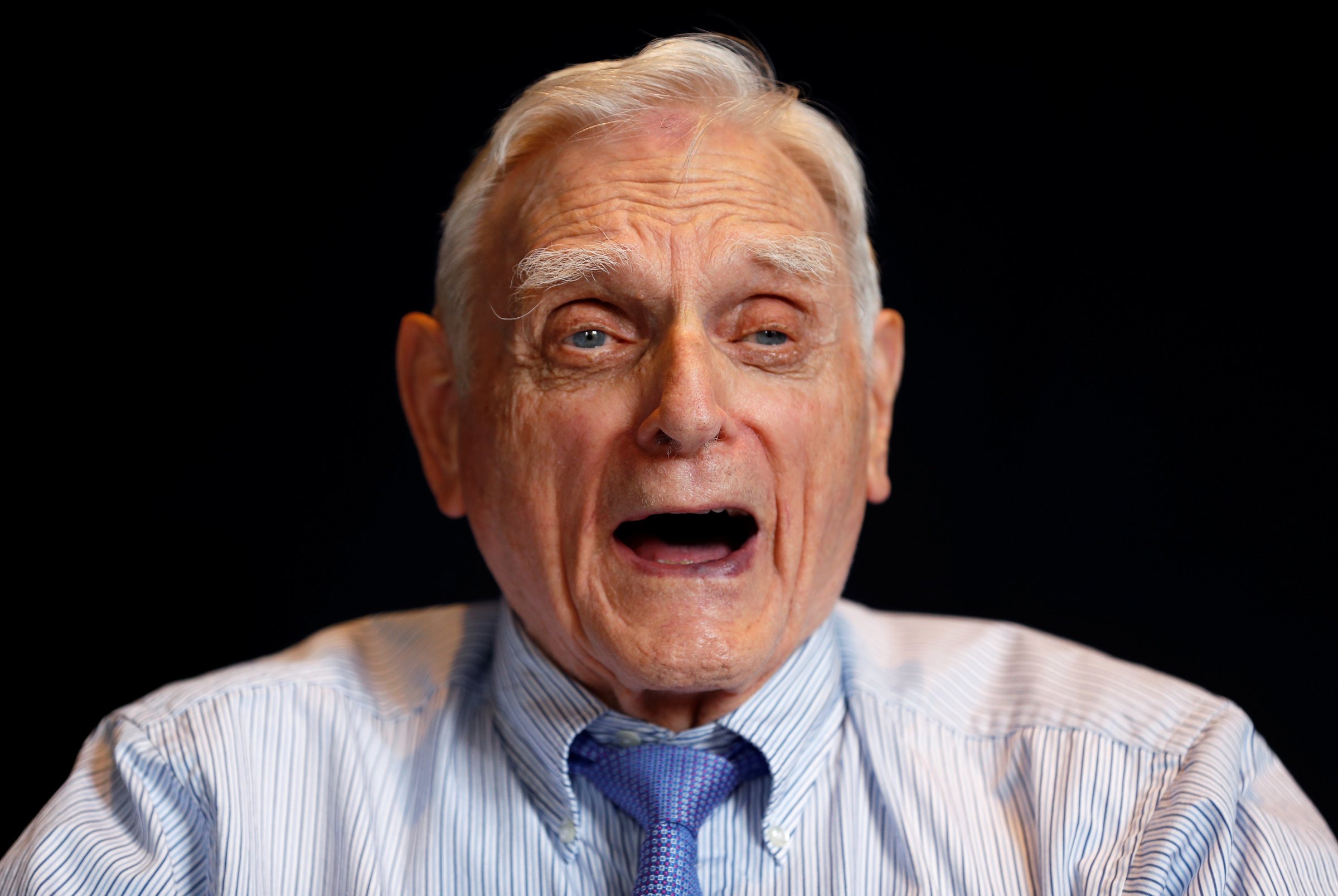 Falece John B. Goodenough, o mais velho laureado com o Prêmio Nobel, aos 100 anos