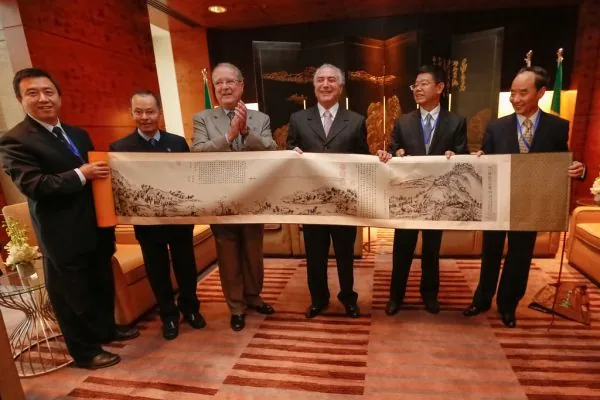 Brasil planeja emitir títulos panda na China para captar até 5 bilhões de yuans
