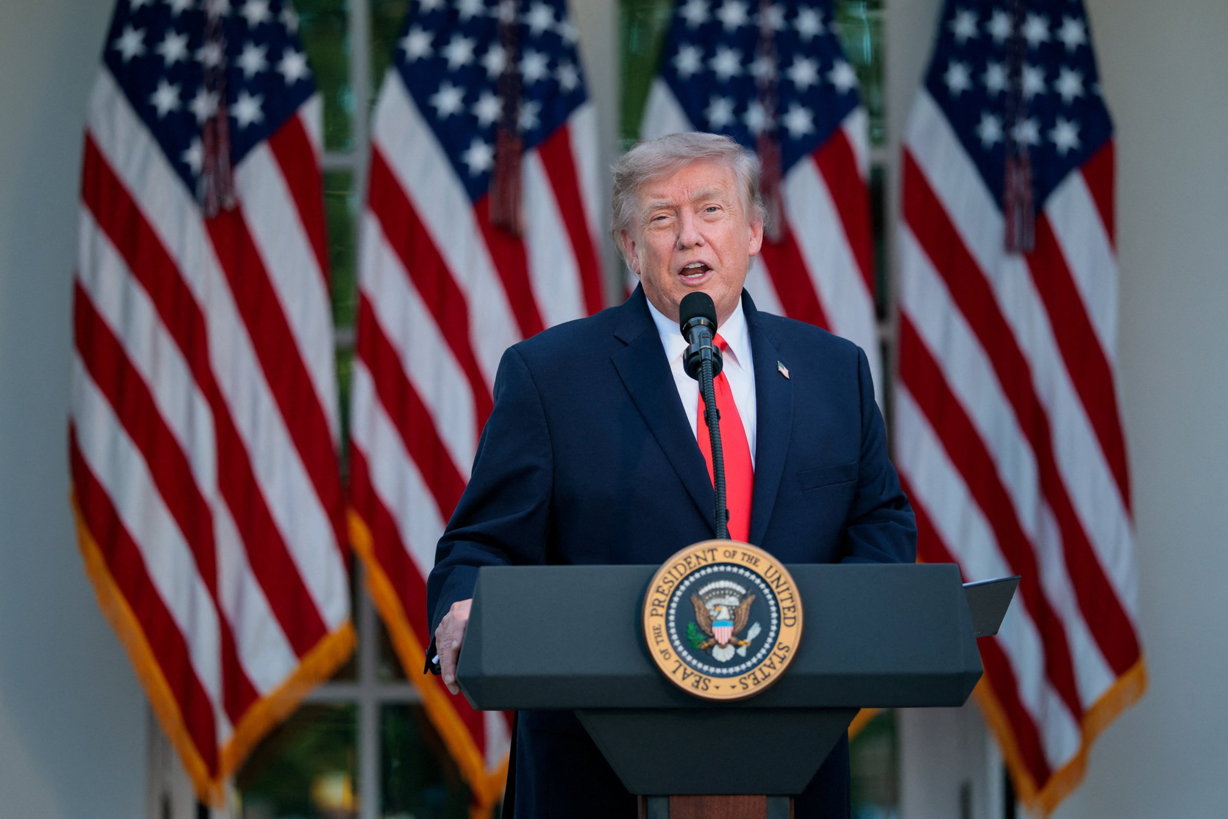 Trump anuncia importação de trigo, soja e milho do Irã