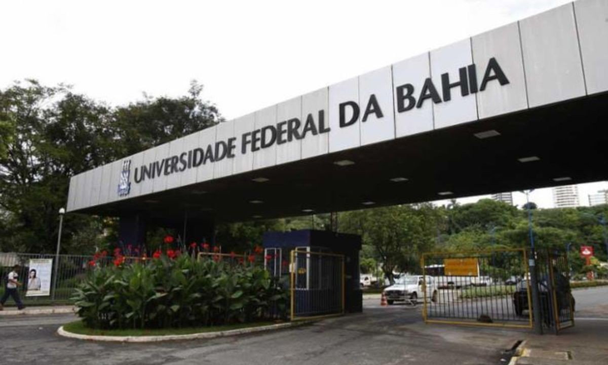 UFBA abre concurso para professores com salários que podem chegar a R$ 13 mil