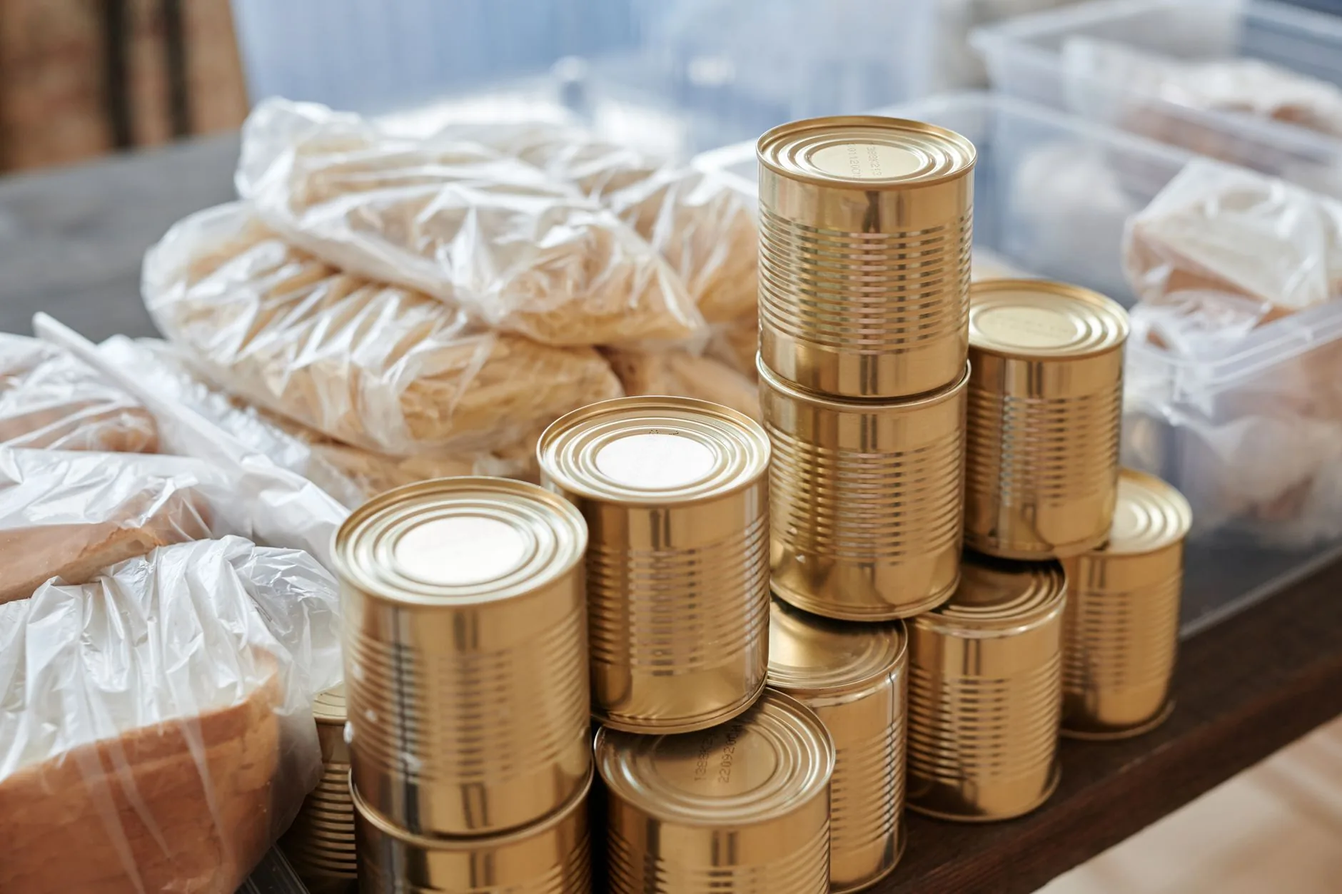Metallica doa £20 mil a banco de alimentos após show esgotado