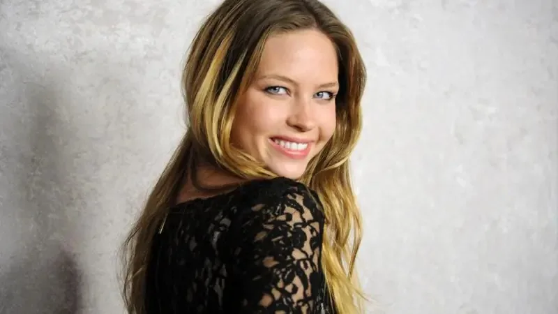 Daveigh Chase: laudo aponta que 'uso crônico de substâncias' contribuiu para morte de atriz