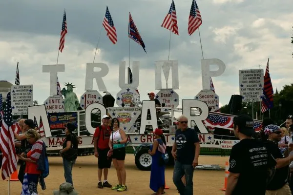 Trump transforma evento de lançamento do América 250 em comício na National Mall