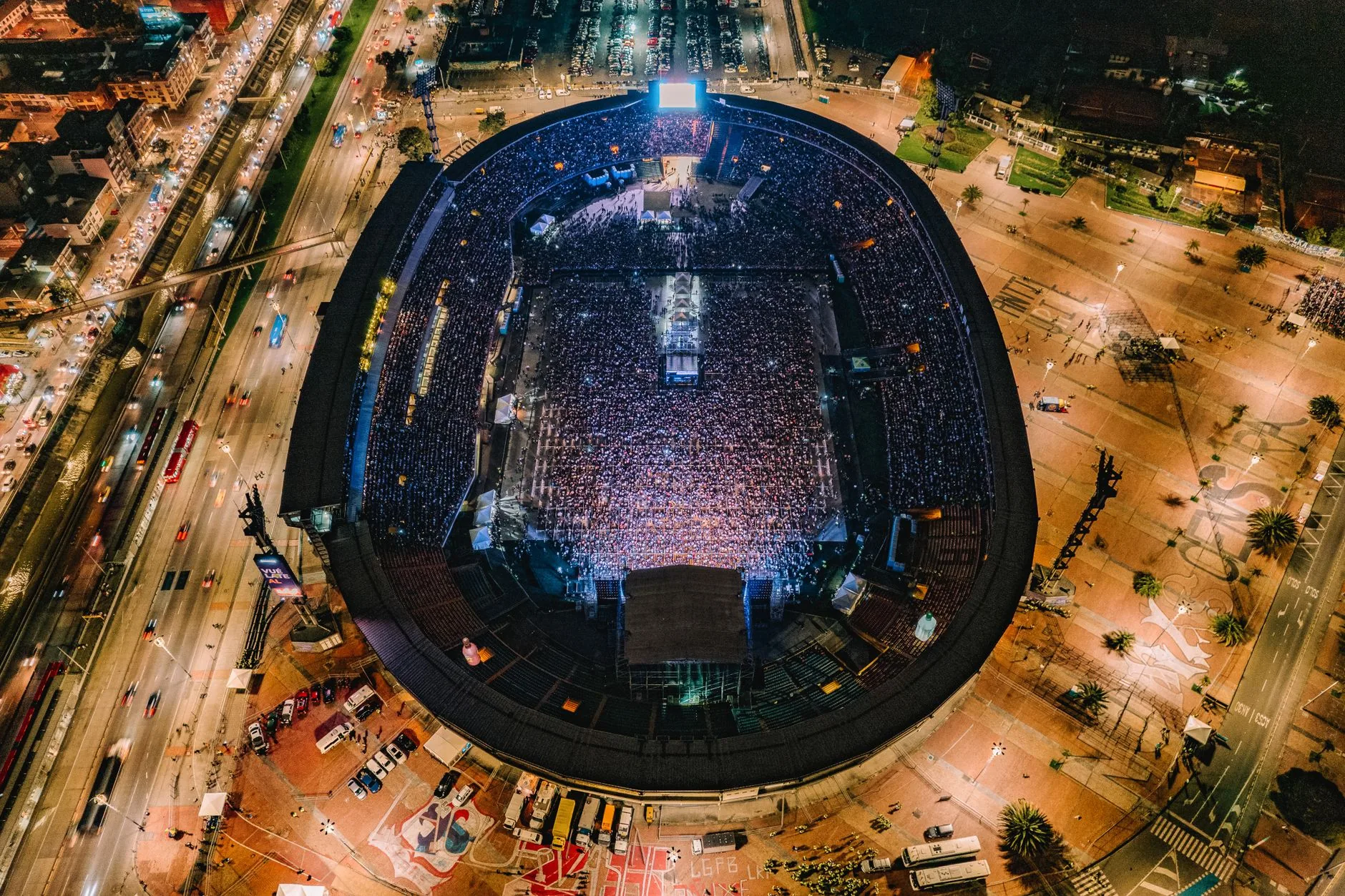 Bad Bunny faz história ao se apresentar em estádio de Londres