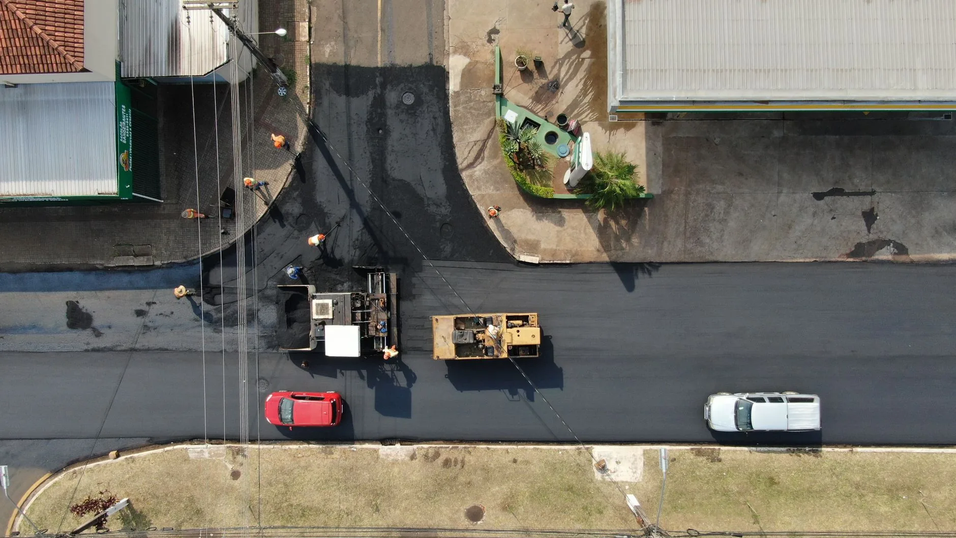 A BR-040: A Primeira Rodovia Pavimentada do Brasil e Seu Impacto na Integração Nacional