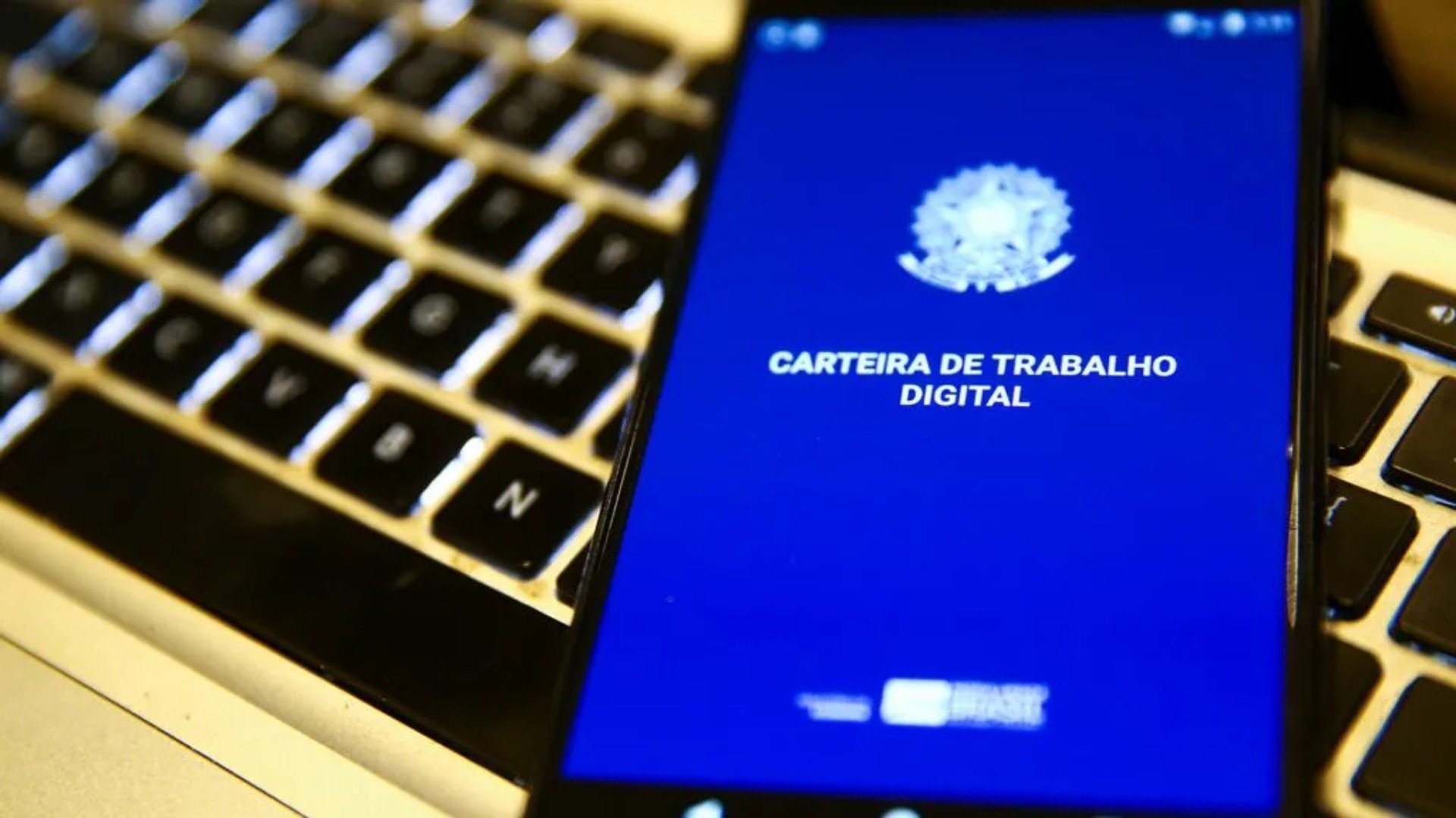 Governo autoriza uso do FGTS como garantia em empréstimos com juros limitados
