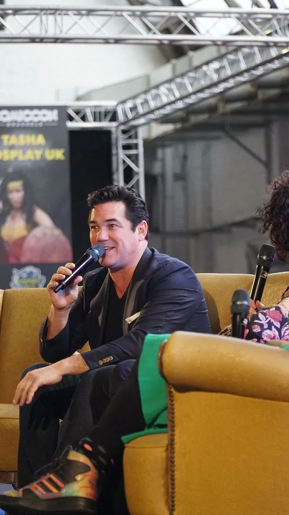 Milly Alcock fala sobre a responsabilidade de interpretar Supergirl no cinema