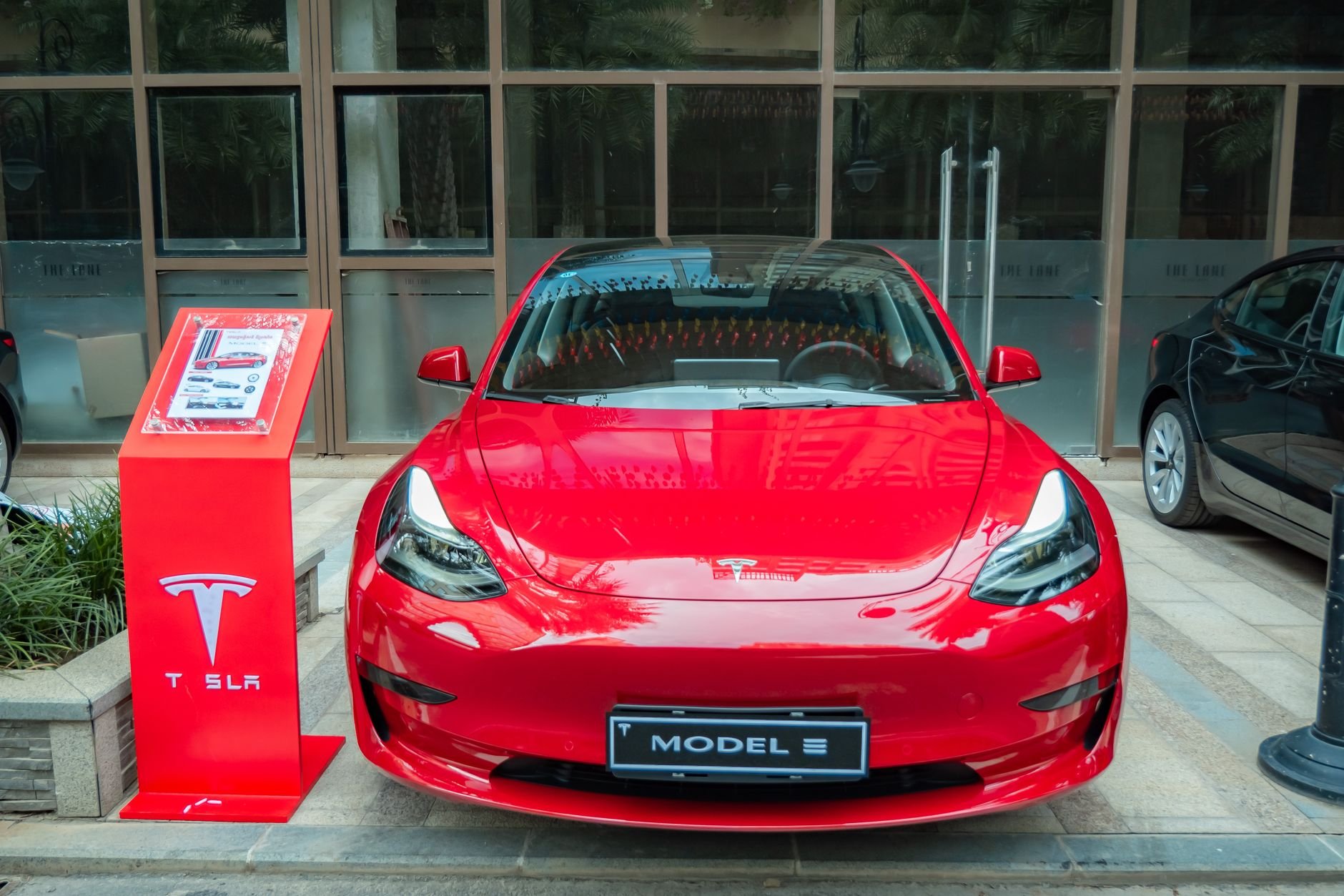 Família processa Tesla por morte em acidente com Autopilot no Texas