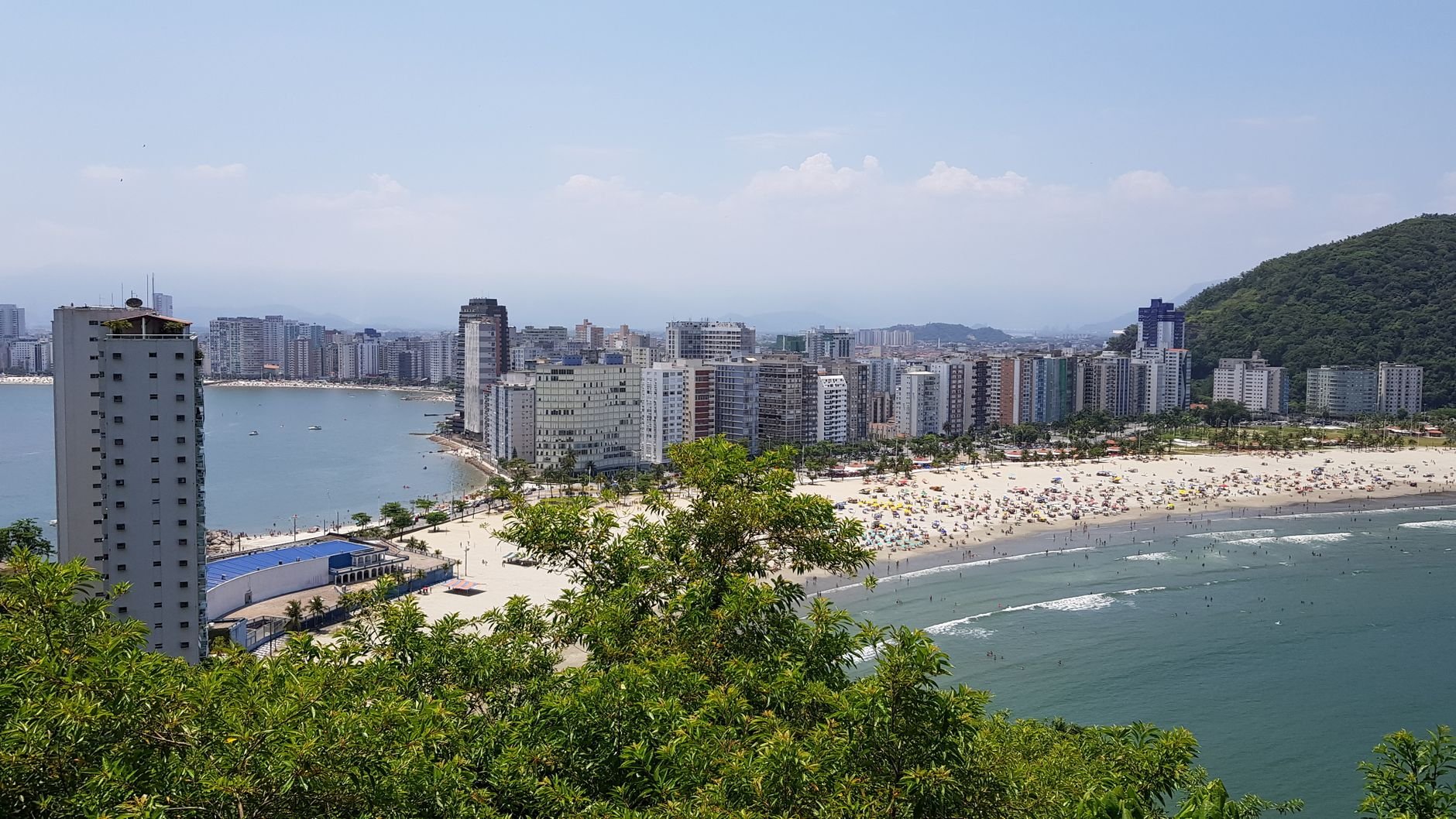 Chuva no Rio de Janeiro provoca cancelamento de show na Arena Copacabana