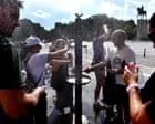 Paris adota medidas para enfrentar ondas de calor, incluindo proibição de álcool em eventos públicos