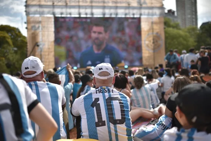 Messi perde pênalti e gera reações na internet durante a Copa do Mundo