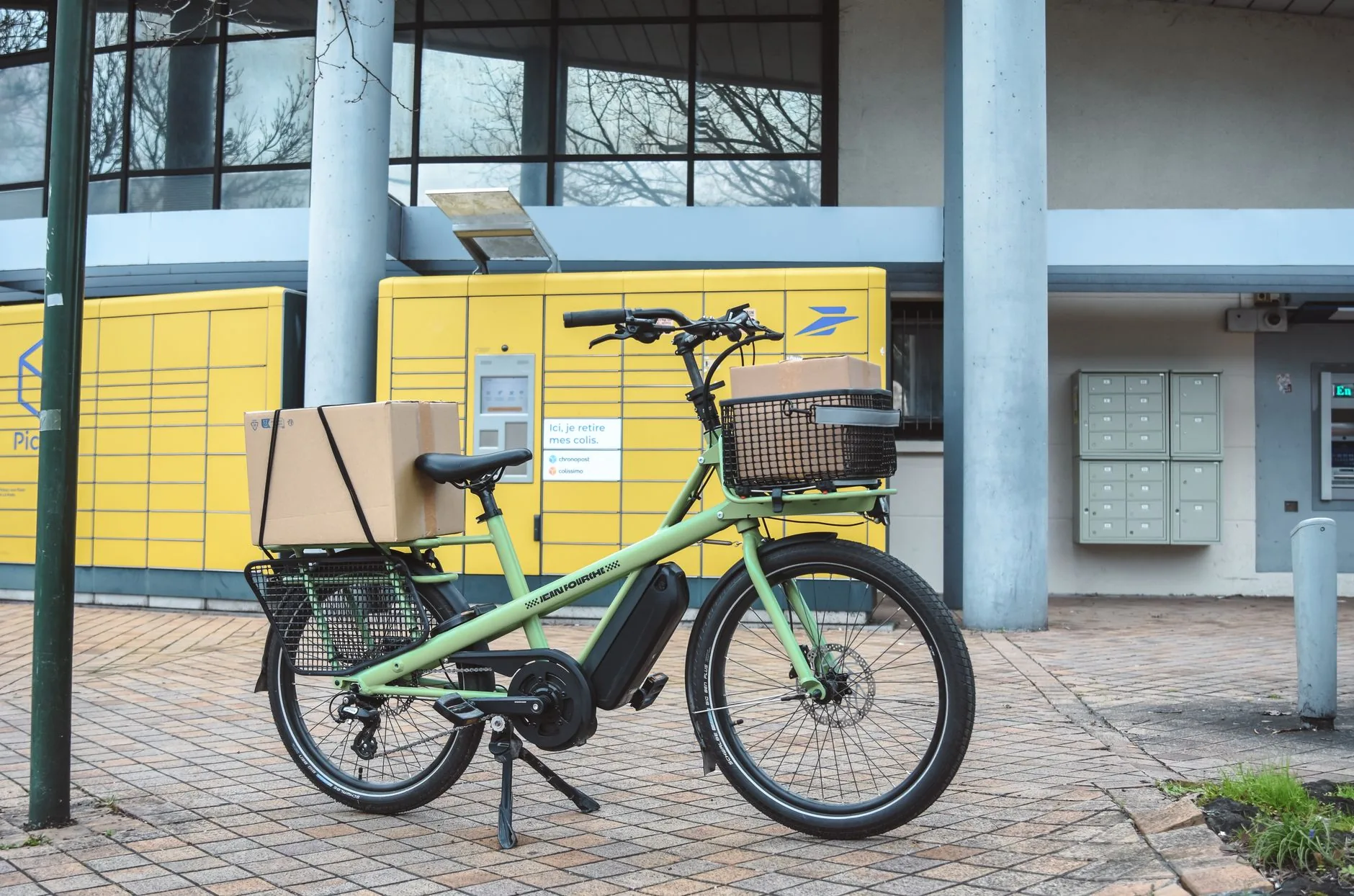 Acessórios Essenciais para Bicicletas Elétricas: Como Transportar Mais Cargas