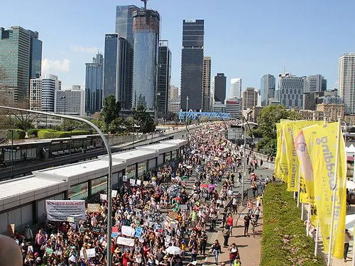 Grupo de australianos acusa governo de violar direitos humanos com exportações de carvão e gás