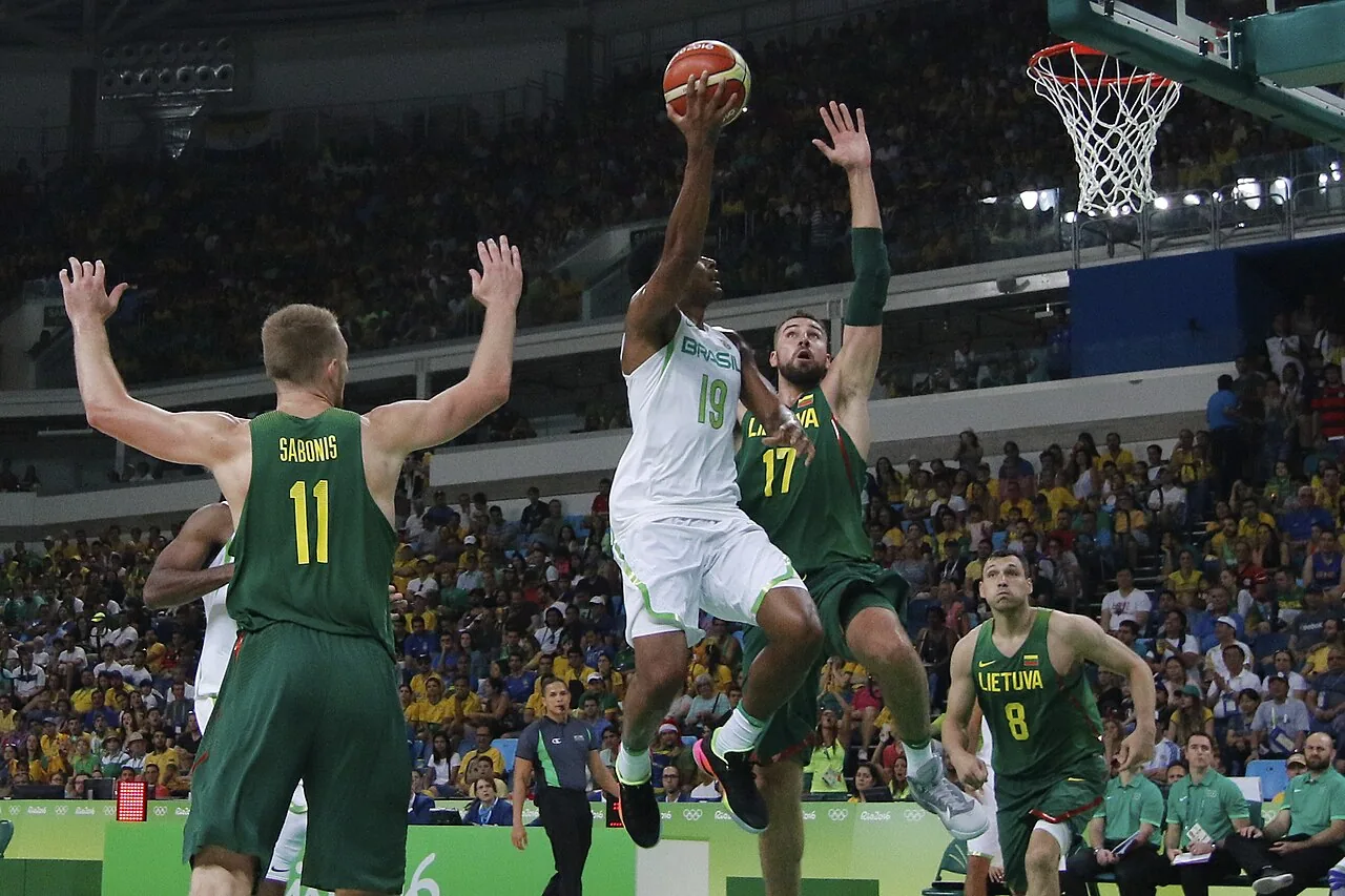 Prefeitura de Uberlândia altera expediente para jogo da Seleção Brasileira