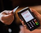 Interrupção de pagamentos com cartão afeta pubs e supermercados durante jogo da Inglaterra