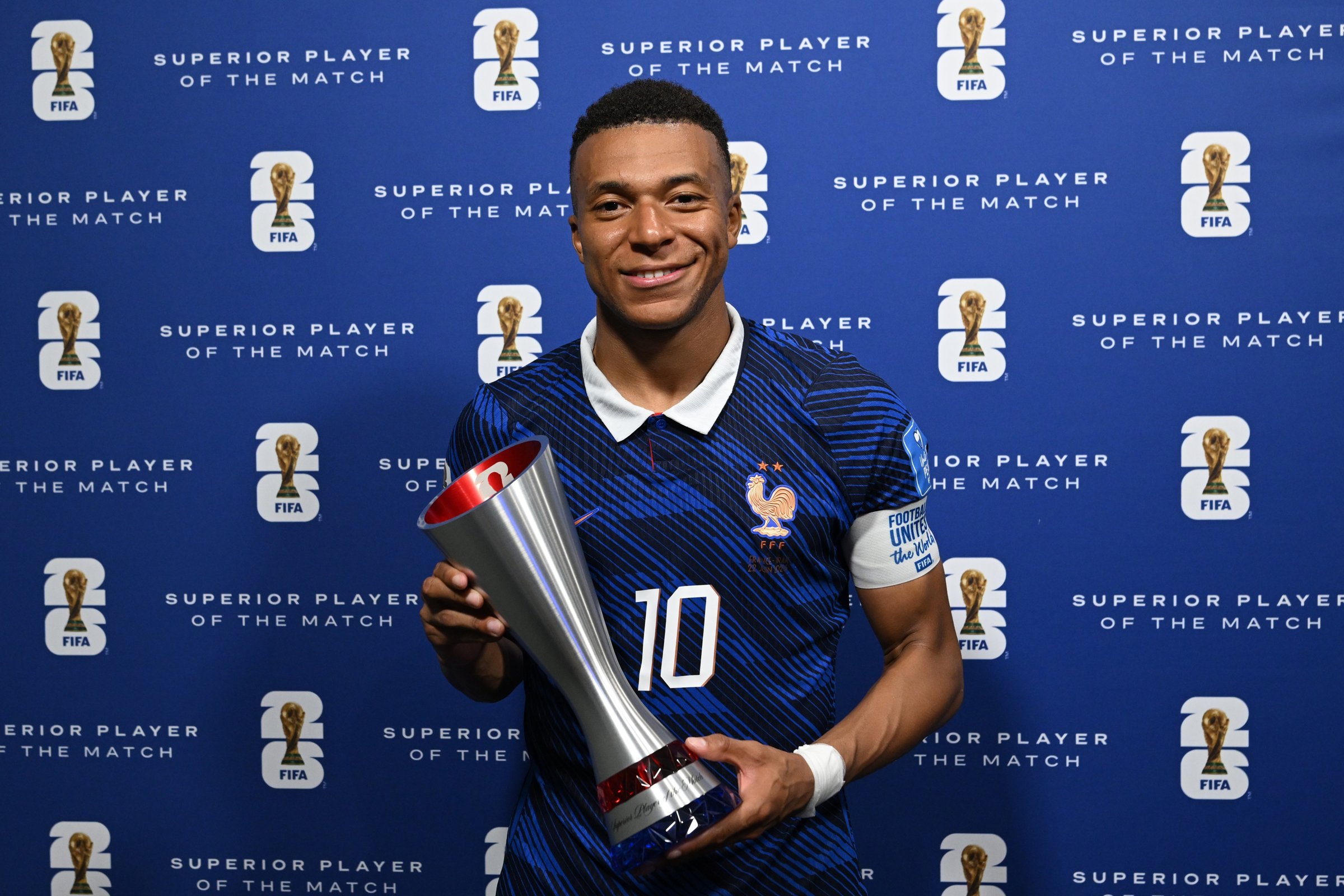 Copa do Mundo: Entenda as Duas Versões do Troféu de Melhor da Partida