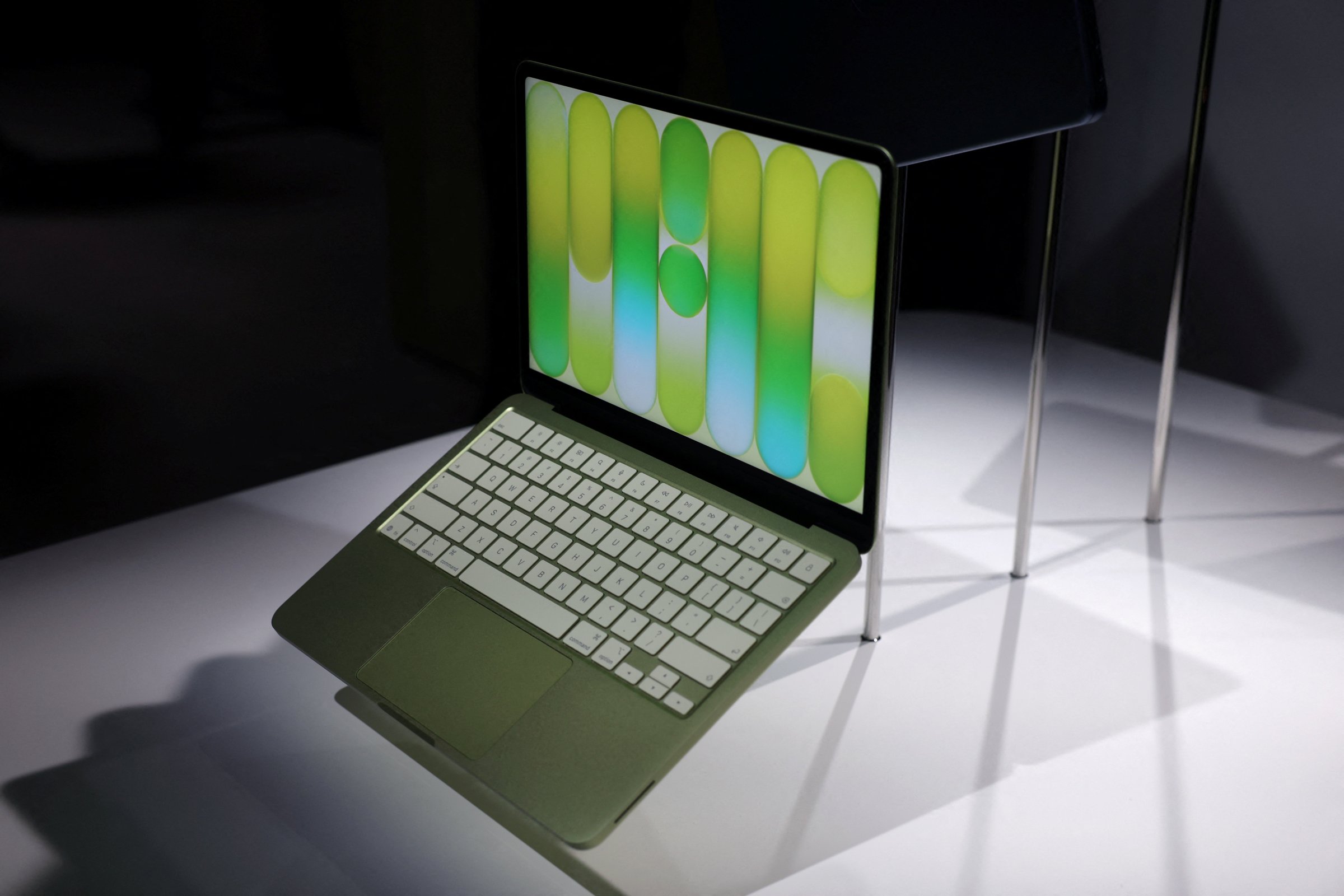 Apple eleva preços de MacBooks e iPads devido ao aumento dos custos de memória