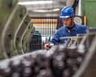 Reino Unido reduz pela metade importações de aço sem tarifas para combater excesso de metal chinês
