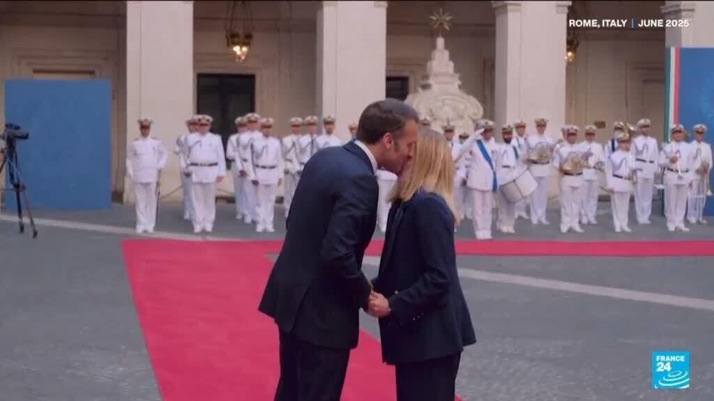 Macron e Meloni se reúnem em cúpula para discutir agenda conjunta