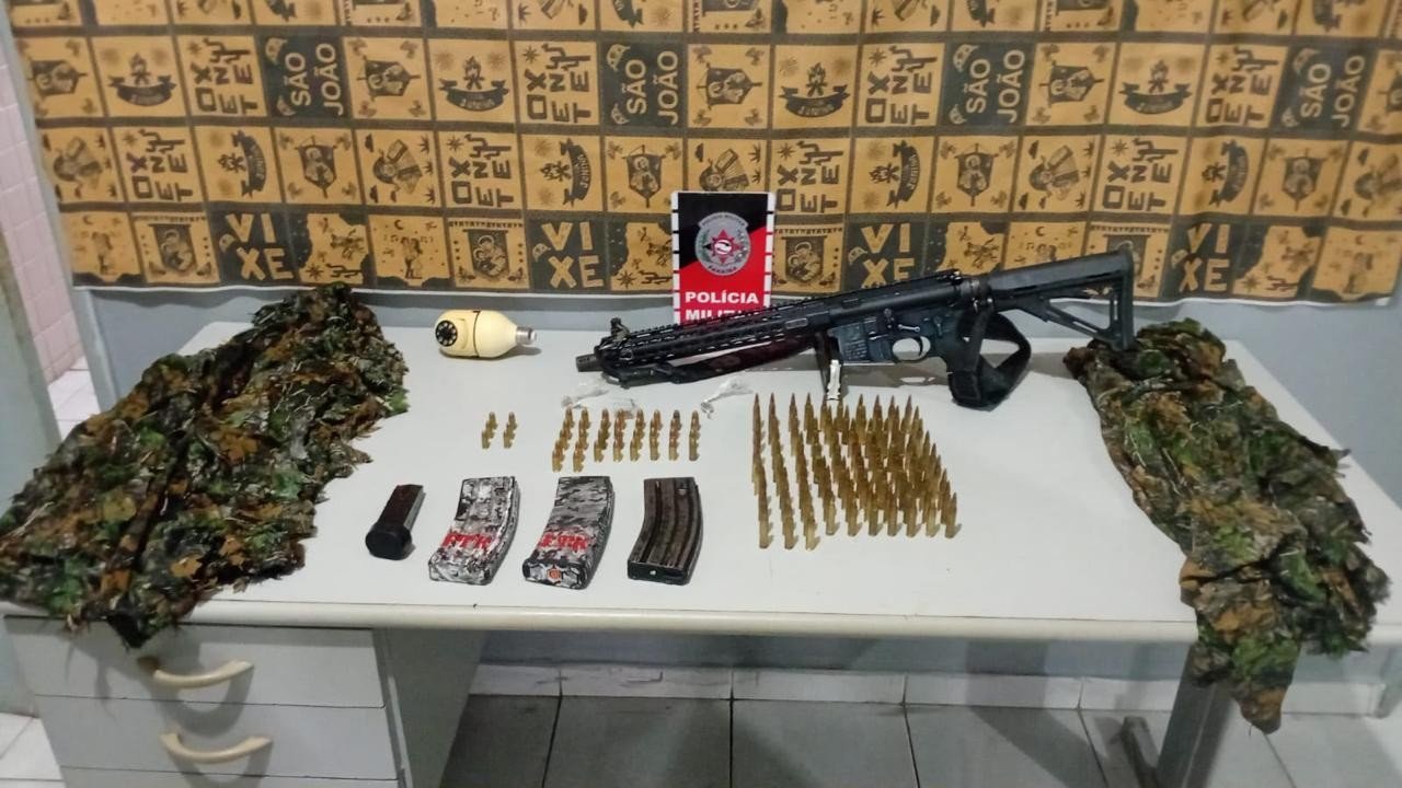 Adolescente é apreendido com fuzil e munições após confronto em Bayeux
