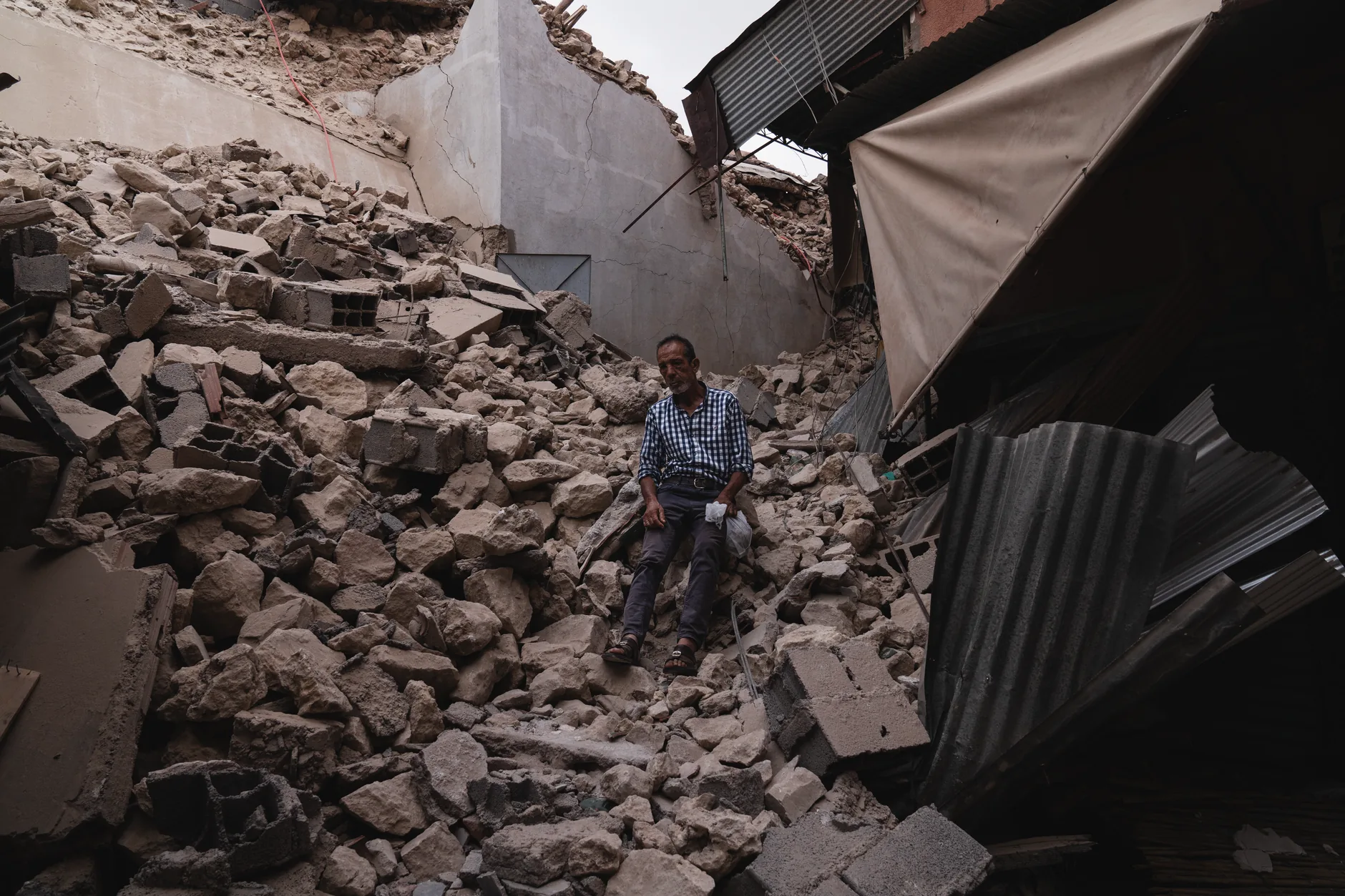 Sobrevivente descreve momentos de terror durante terremotos na Venezuela