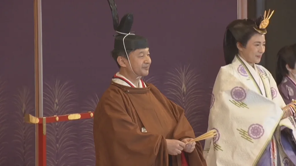 Debate sobre a preservação da linhagem imperial masculina do Japão ganha força