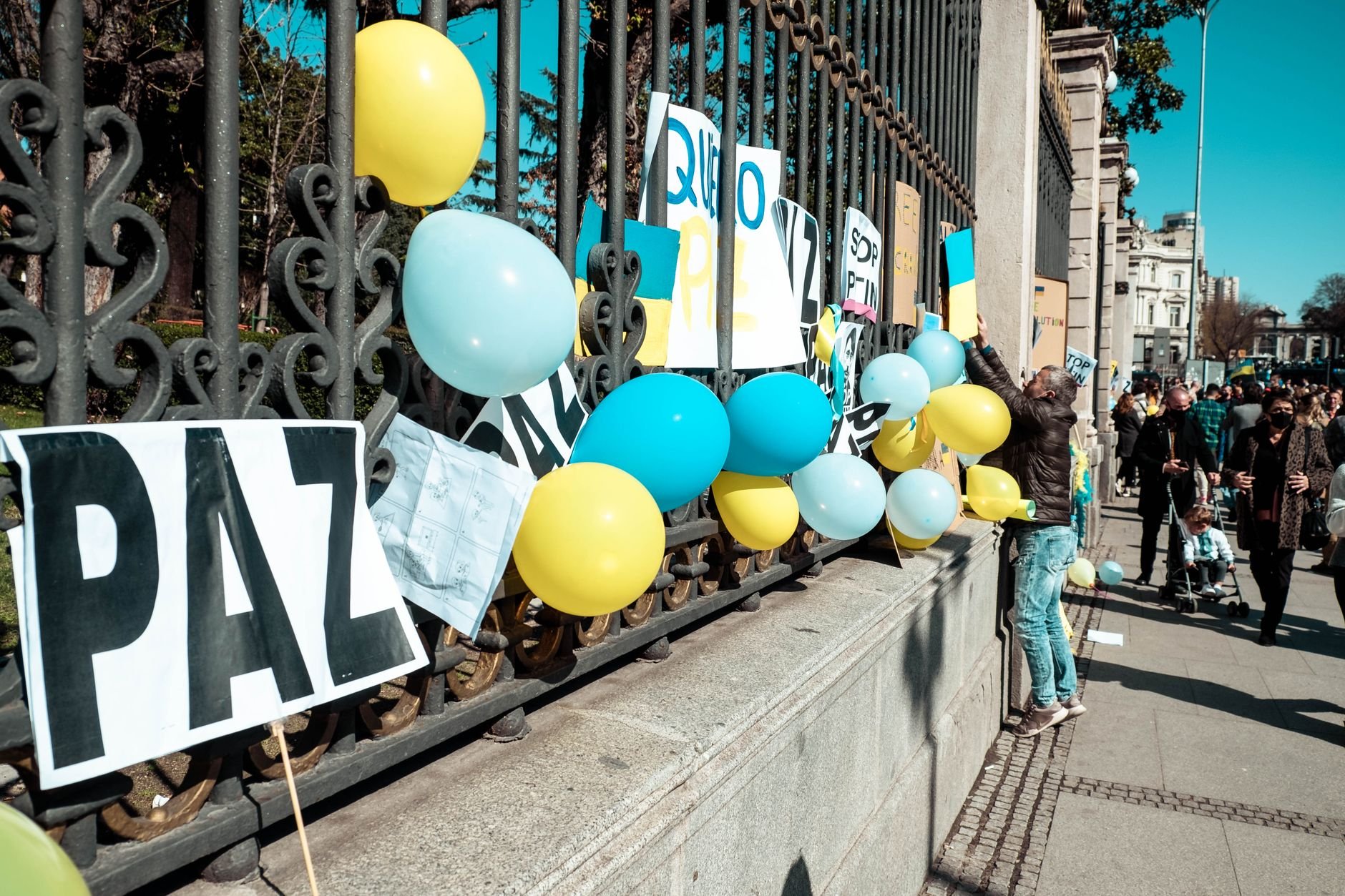 Irã após a guerra: paz frágil e economia em ruínas