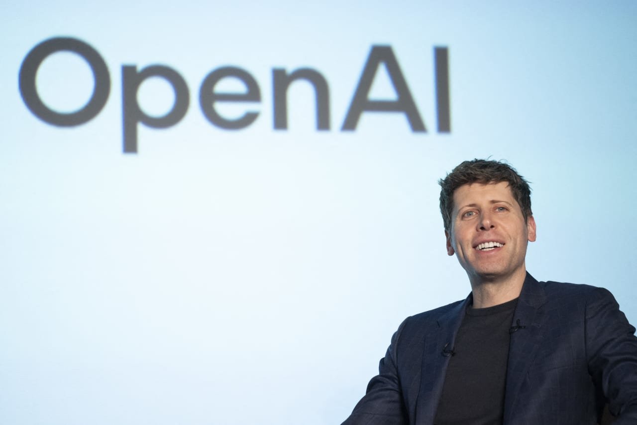 Atraso no IPO da OpenAI impacta ações da SoftBank