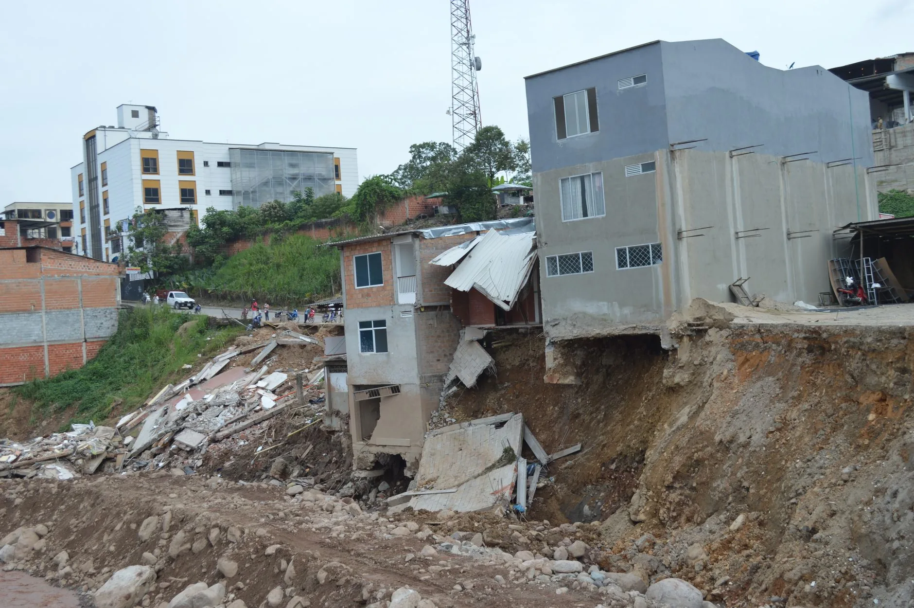 Número de mortos em terremotos na Venezuela ultrapassa 1.400
