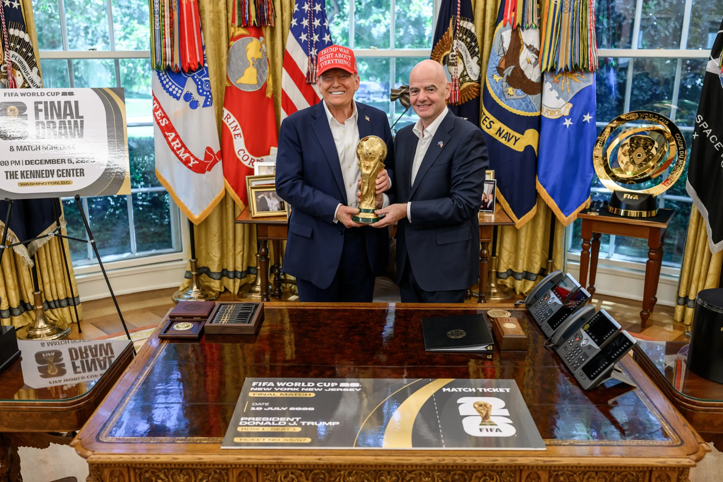 Trump contesta expulsão de atacante dos EUA junto à Fifa; cartão revogado