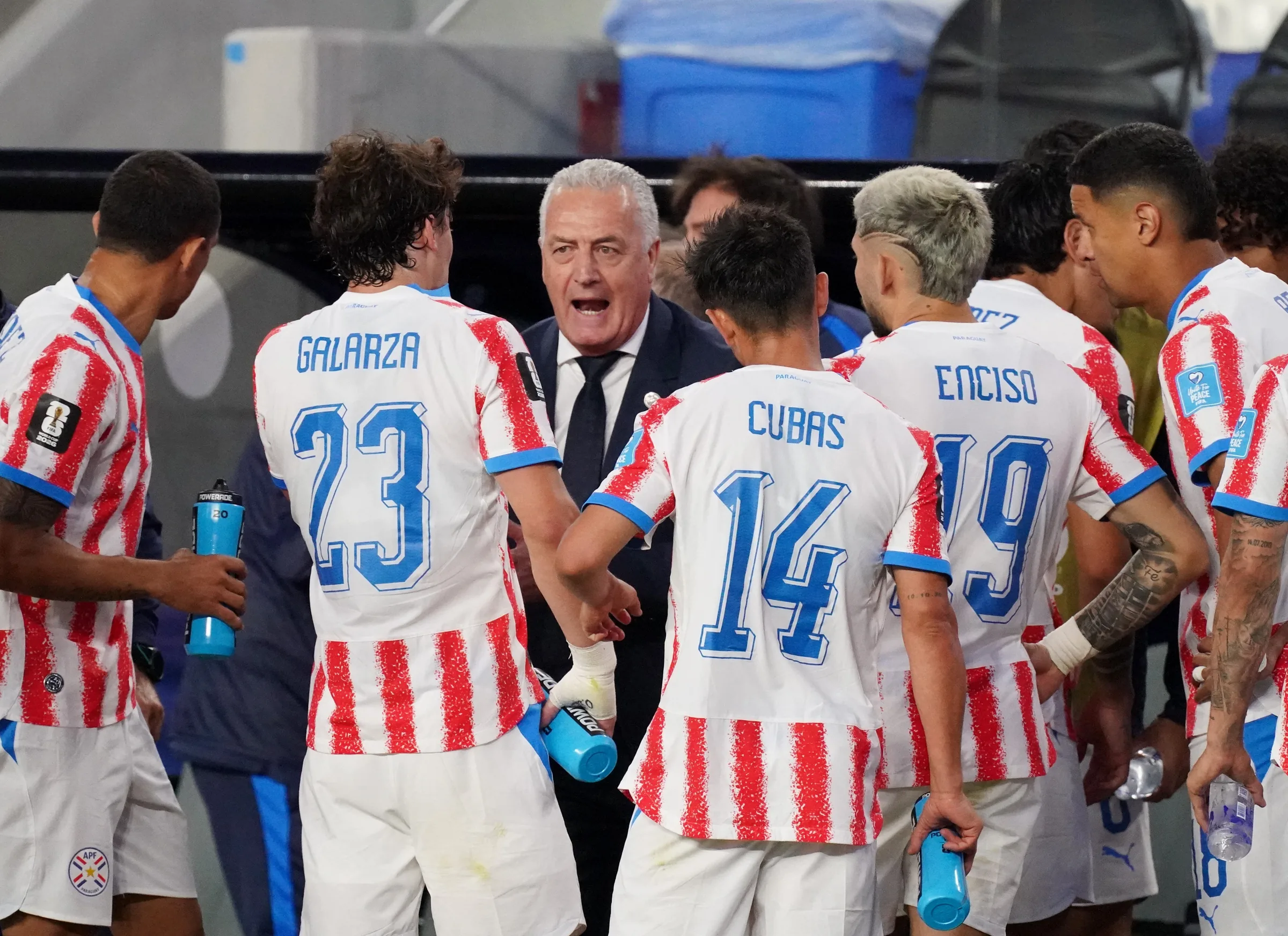 Paraguai supera derrota inicial e avança nas oitavas da Copa