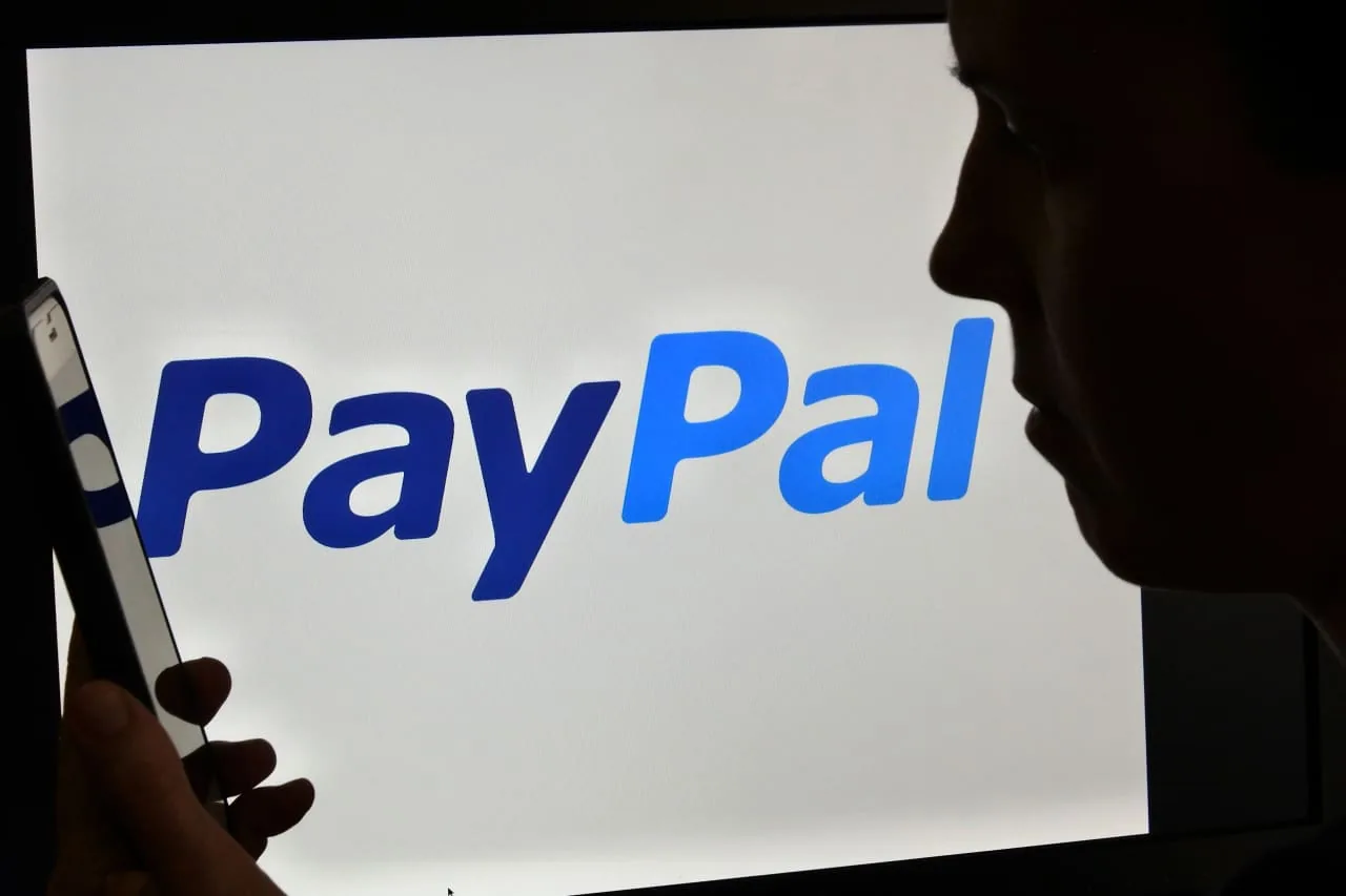 Stripe e Advent se unem para tentar adquirir PayPal em dificuldades