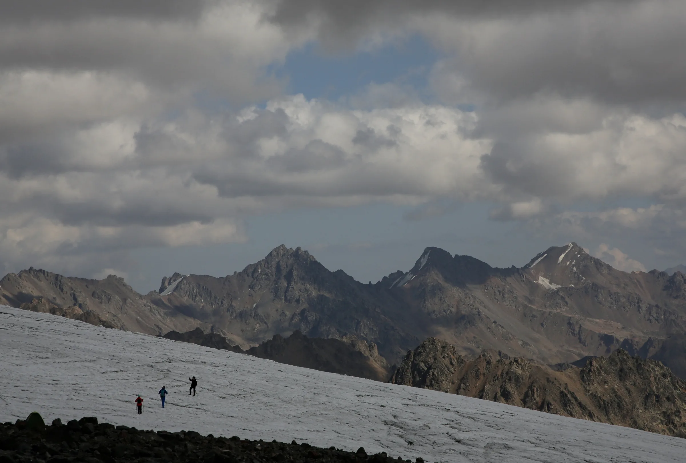 Cinco alpinistas da Bósnia e Herzegovina morrem no Monte Elbrus