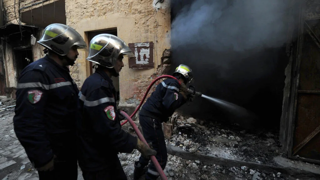 Incêndio em orfanato na Argélia resulta em 11 mortos e 19 feridos