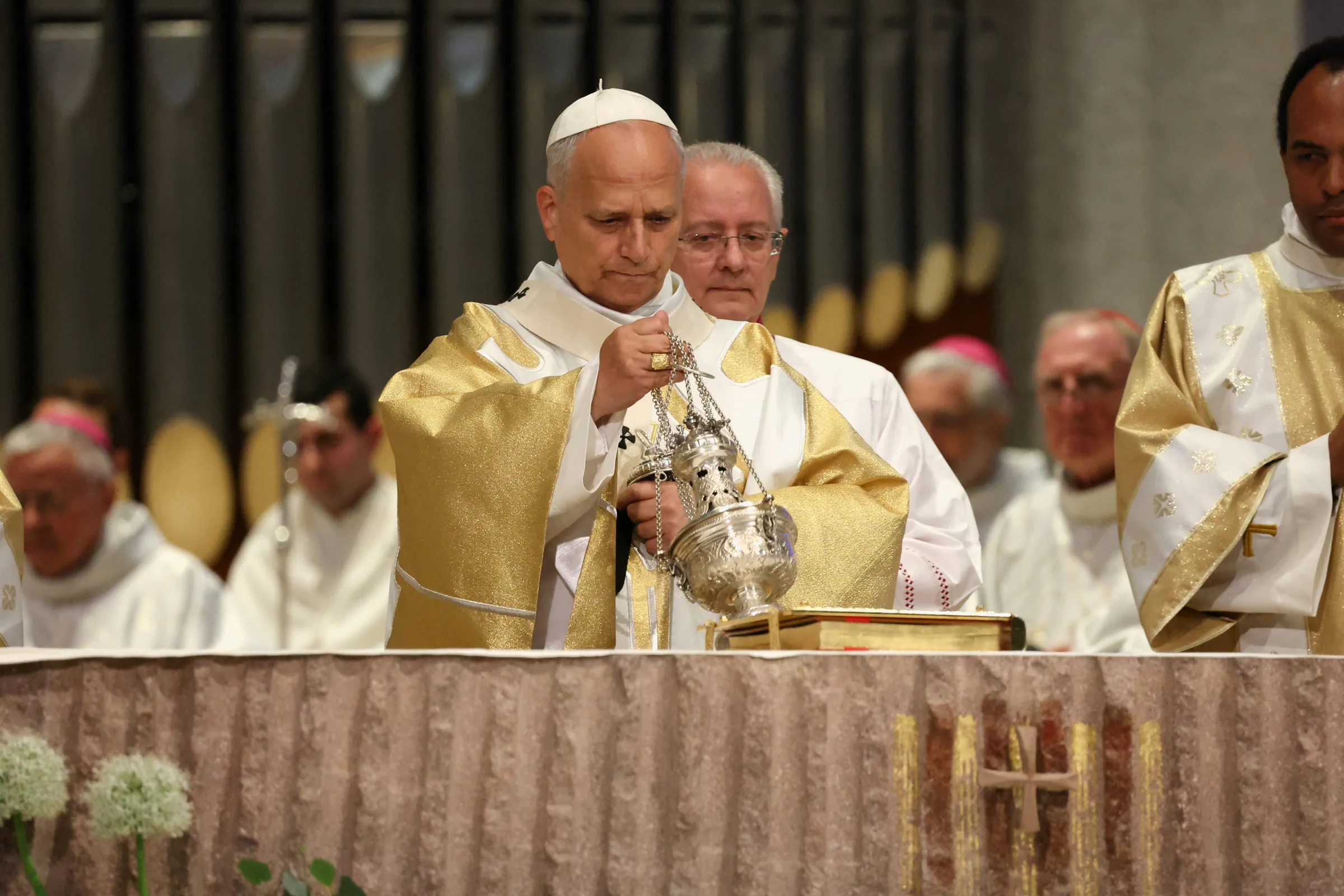 Vaticano excomunga Fraternidade São Pio X por desrespeito à autoridade papal