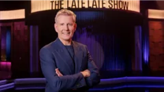 Patrick Kielty será o apresentador do The Late Late Show até 2028