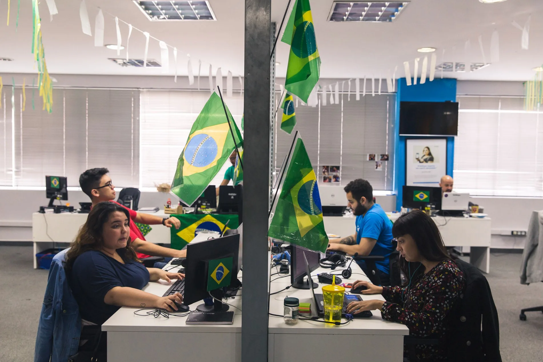 Copa do Mundo: o que diz a lei sobre abandonar o trabalho para assistir aos jogos