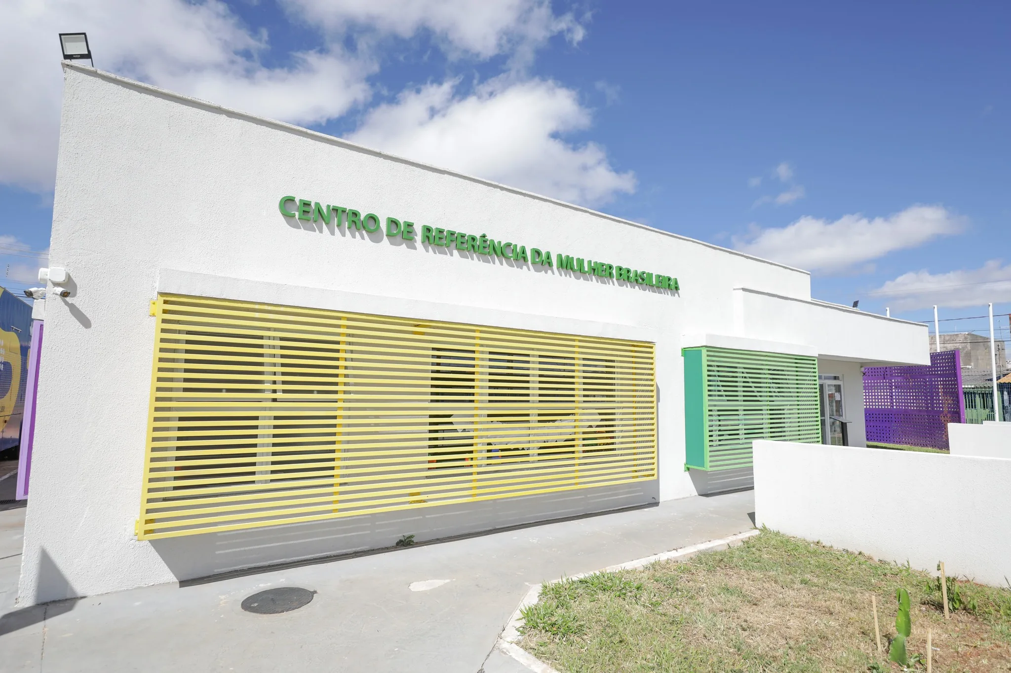Cursos profissionalizantes para mulheres estão com inscrições abertas no DF