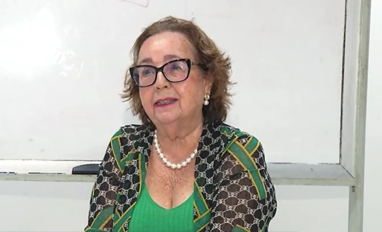 Aos 77 anos, aposentada se forma na segunda graduação no Ceará