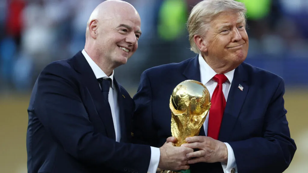 UEFA critica plano da FIFA de privatizar direitos comerciais da Copa do Mundo