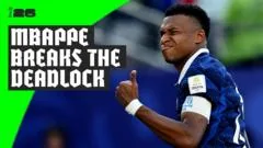 Mbappé marca de pênalti e coloca França em vantagem na Copa do Mundo