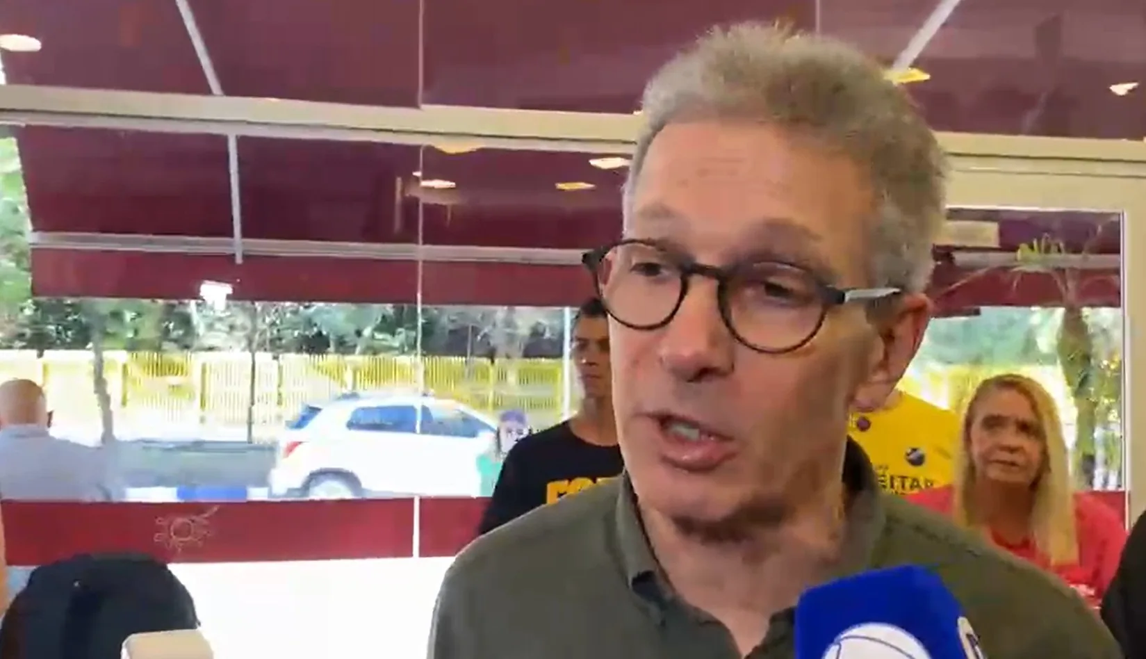 Zema defende direito de Bolsonaro escrever cartas e critica Moraes
