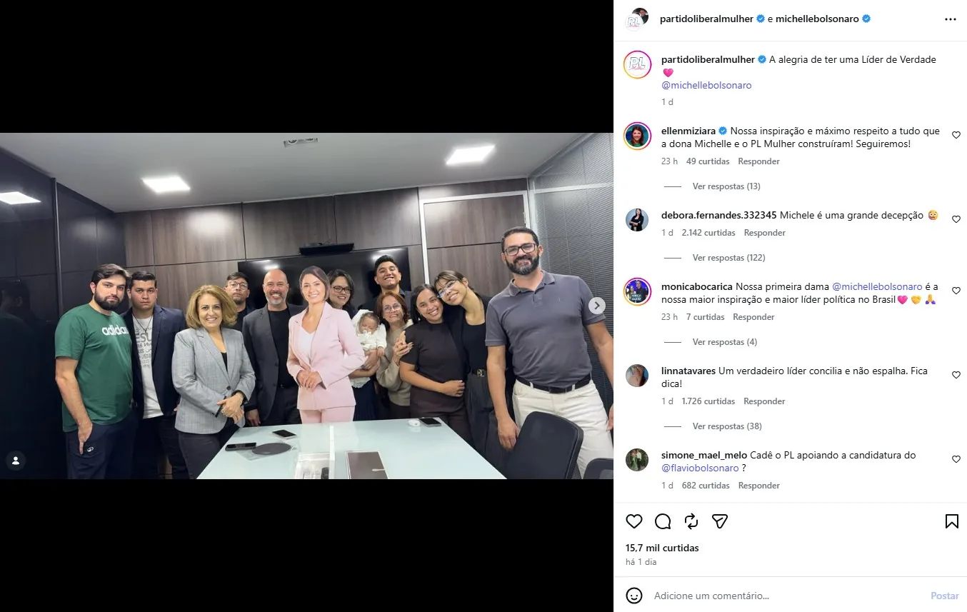 PL Mulher presta homenagem a Michelle Bolsonaro após sua saída