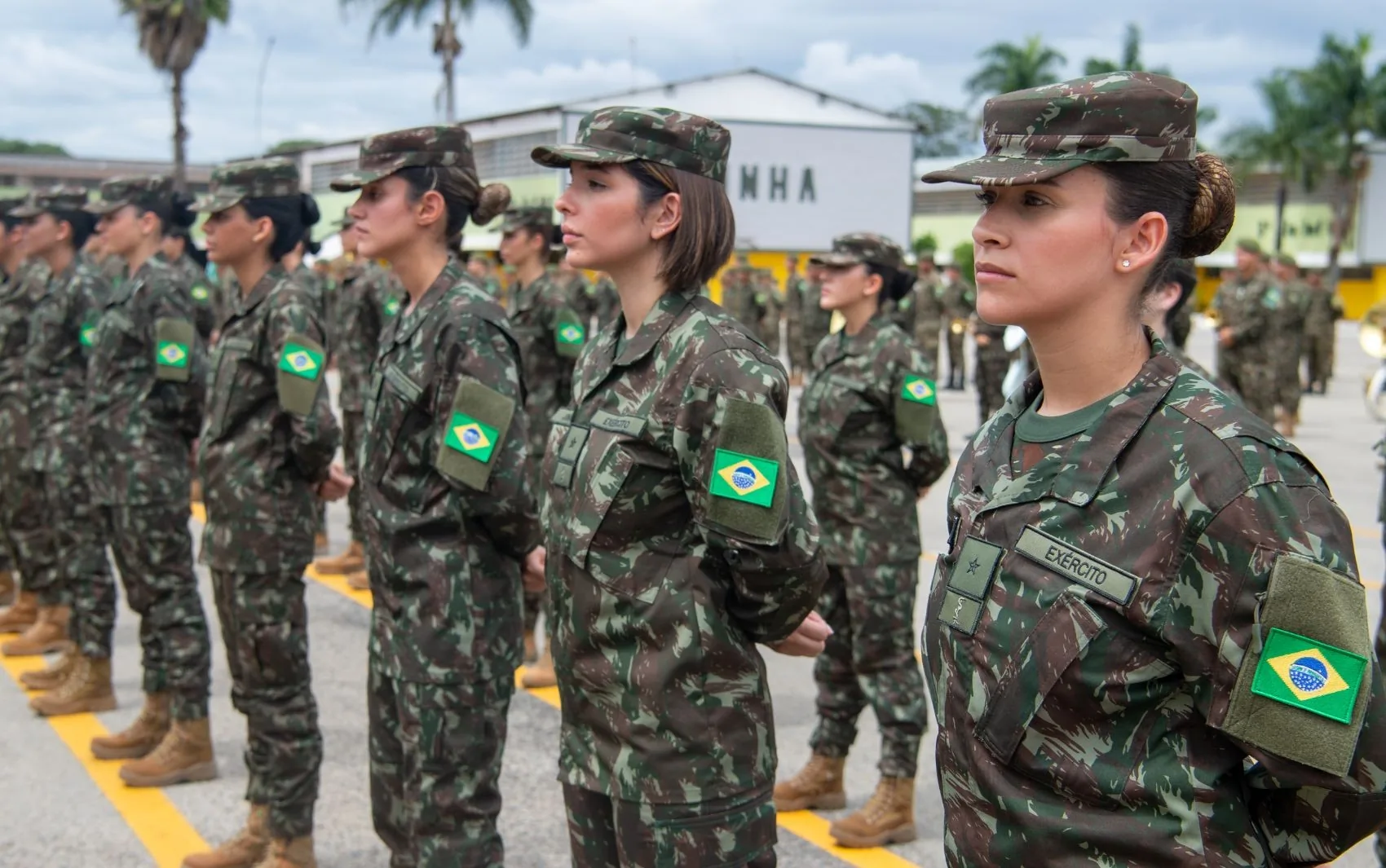 Exército oferece vagas para sargentos temporários com salários a partir de R$ 4 mil