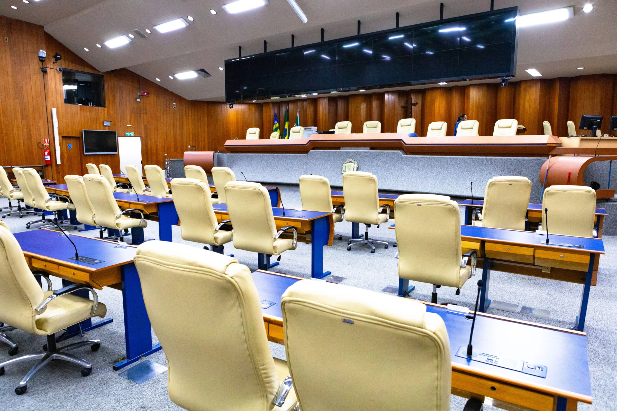 Câmara aprova em primeira votação reajuste de 4,26% para servidores de Goiânia; pagamento pode ocorrer já em julho